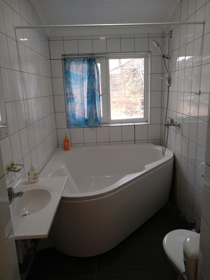 Shevchenka 19 Apartamento Ivano-Frankivsk Exterior foto