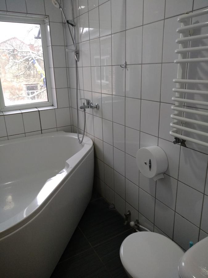 Shevchenka 19 Apartamento Ivano-Frankivsk Exterior foto